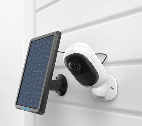 Con panel solar y sin cables, esta cámara de vigilancia está hoy a precio  mínimo en